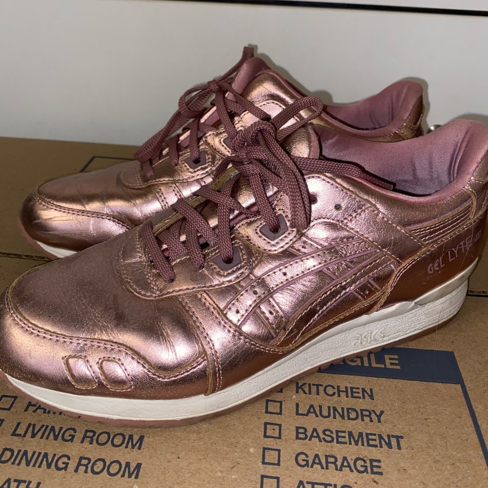 ASICS GEL LYTE 3 (so comfy)